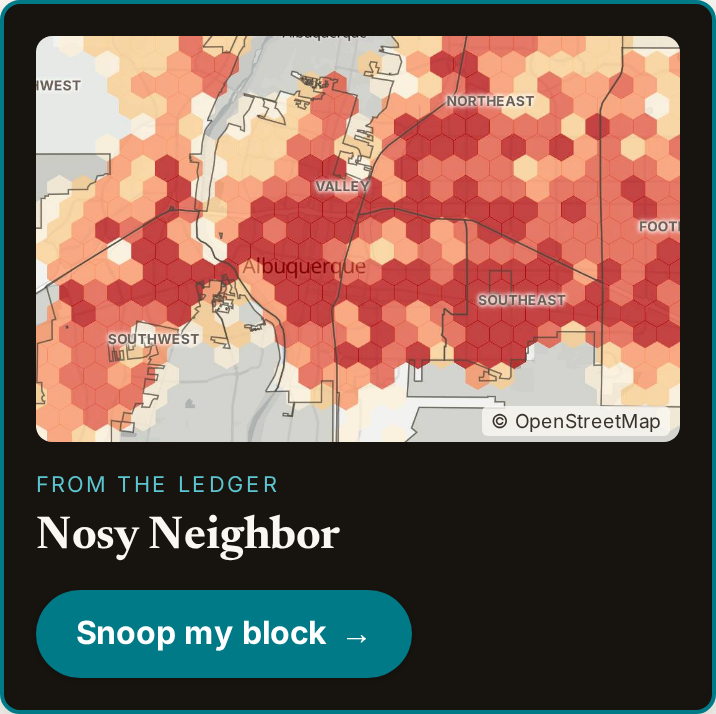 A sample ad: a map picture, a name and one button, in a dark card with a turquoise frame.